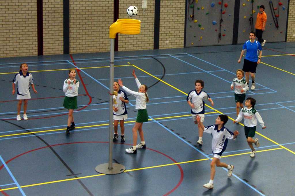 Korfbal E2 27 febr 2010-19.JPG